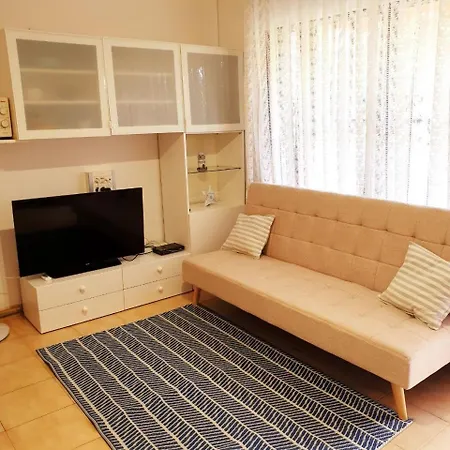 Americas House Seafront Apartment